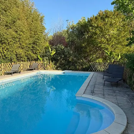 Hébergement de vacances Avec Piscine - La Chapelle Graulhet