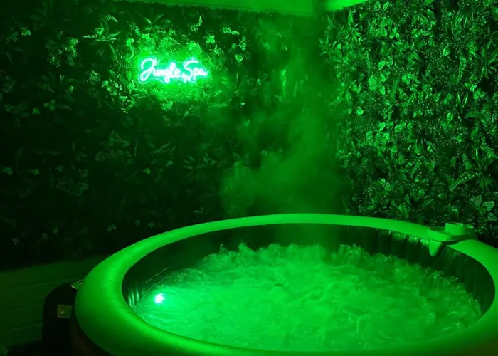 Avec Piscine & - La Chapelle Ferienhaus *