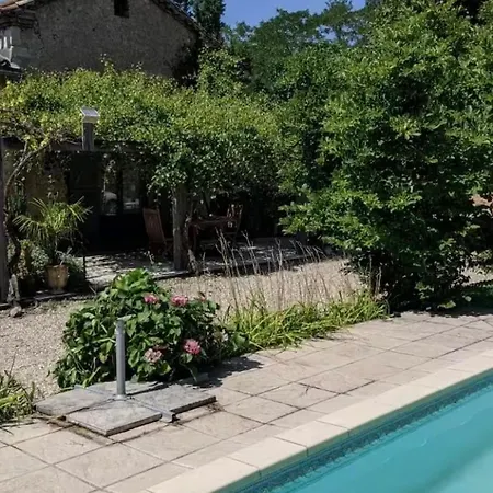 펜션 Avec Piscine & - La Chapelle *